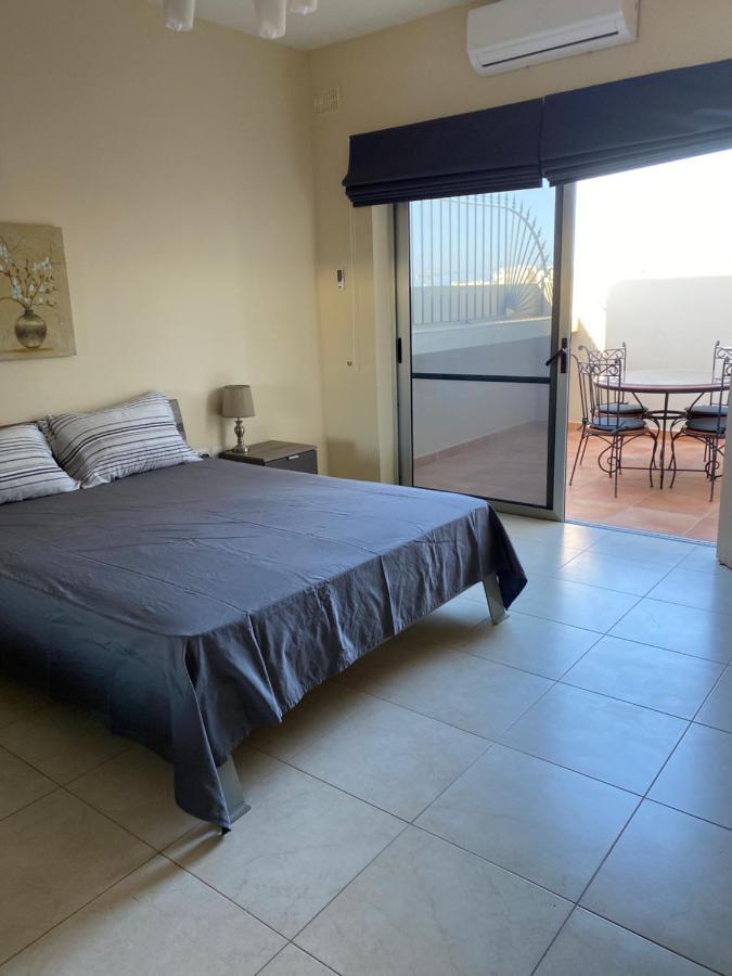 Newly Refurbished Mellieha Central Apartment Exteriér fotografie